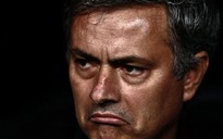 HLV Mourinho lại "chọc ngoáy" FIFA