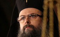 Linh mục Bulgaria đấu giá đồng hồ vàng