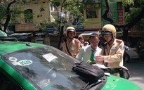 Hà Nội: CSGT "xử" 163 xe khách, taxi