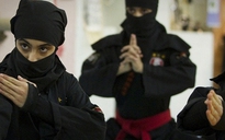 Xì-căng-đan về nữ ninja Iran