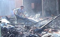 Cháy lớn thiêu rụi 10 căn nhà tại huyện Hồng Ngự, Đồng Tháp