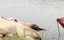 Phát hiện 1 người chết trôi trên sông Hồng