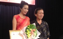 Trịnh Kim Chi nhận giải nhờ vai phụ trong vở "Làm..."