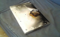 Pin MacBook của Apple có thể bị kích nổ từ xa