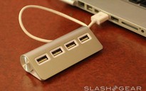 Hub USB đầu tiên làm bằng Aluminum