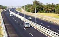Xây dựng tuyến cáp quang trên đường cao tốc