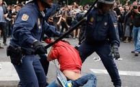 Tây Ban Nha: Biểu tình thành bạo động
