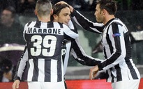 Juventus ung dung vào tứ kết Champions League