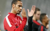 Rio Ferdinand nịnh thầy mới và chọc tức HLV Mourinho