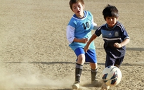 “Messi tuyết” - thần đồng bóng đá Argentina