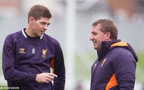 HLV Rodgers khuyên Gerrard từ giã tuyển Anh, tập trung cho CLB