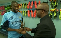 Yaya Toure nhận giải Cầu thủ châu Phi hay nhất
