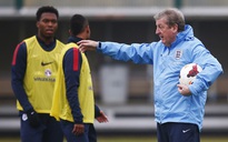HLV tuyển Anh chọc giận Liverpool khi thừa nhận dùng “thương binh” Sturridge