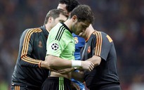 Vận đen tiếp tục đeo đuổi thủ môn Casillas