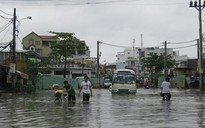 TP HCM: Nhiều nơi ngập sâu