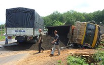 Xe ben mất thắng khi đổ dốc