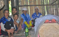 1 ngày, 2 đám ma đưa người "bệnh lạ"