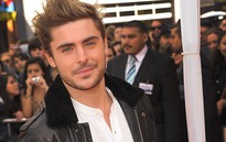 Sao đánh rơi bao cao su trước đám đông