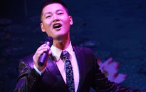 Đức Tuấn khuấy động đêm nhạc họ Phạm