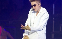 Justin Bieber bị điều tra vì "tấn công" phụ nữ bằng súng giả