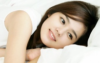 Người đẹp Han Ga In đến TP HCM