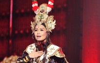 Cẩm Ly làm khán giả hết “buồn” đến “vui”