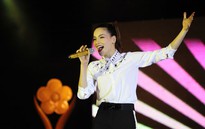 Hồ Ngọc Hà "đốt cháy" Gala Mai Vàng