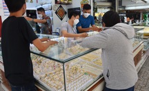 Giá vàng hôm nay 12-11: Tăng tiếp dù “sức khỏe” của USD hồi phục