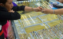 Giá vàng hôm nay 21-4: Vàng SJC tiến sát 56 triệu đồng/lượng