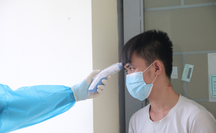 Bác sĩ Trương Hữu Khanh: 6 dấu hiệu F0 cần gọi ngay nhân viên y tế