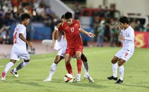 Chung kết U23 Việt Nam - U23 Thái Lan: Hàng công nhịp nhàng, phòng ngự kín kẽ
