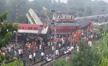 Lời kể ám ảnh của người thoát khỏi tai nạn đường sắt kinh hoàng ở Ấn Độ