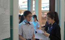 Thi lớp 10: Thí sinh lo lắng trước khi nhận đề môn văn, đón xem gợi ý giải đề