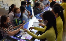 Giá vàng hôm nay 7-6: USD đảo chiều tăng giá, vàng vẫn đi lên