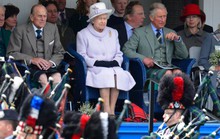 Nữ hoàng Anh trung lập về vấn đề Scotland