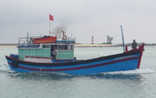 Cứu nạn tàu cá hỏng máy trôi dạt tại ngư trường Hoàng Sa