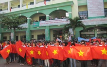 Hàng ngàn thanh niên, sinh viên mít tinh phản đối Trung Quốc