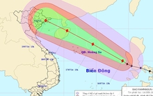 Bão Thần Sấm giật cấp 17 trên Biển Đông
