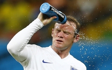 Chơi mờ nhạt, Rooney vẫn được HLV Hodgson bảo vệ