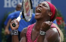 Peng Shuai rời giải trên xe lăn, Wozniacki vào chung kết
