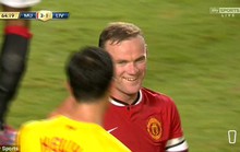 Rooney suýt ghi bàn thắng “ma”