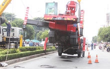 Đổ cần cẩu, xe sửa điện... chổng vó