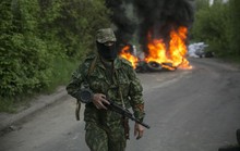 Quân đội Ukraine tấn công lực lượng chống đối ở miền Đông