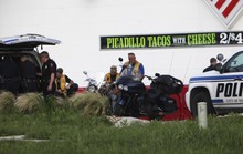 Vụ đấu súng đẫm máu ở Texas: Gần 200 người bị bắt