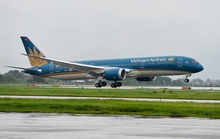 Siêu máy bay Boeing 787-9 Dreamliner đầu tiên về Việt Nam