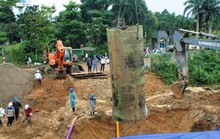 Lạ lùng ống nước sông Đà!