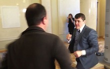 Nghị sĩ Ukraine choảng nhau không thương tiếc