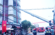 Bình Dương: “Bà hỏa” tấn công tòa nhà 5 tầng