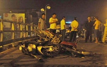 Taxi gây tai nạn kinh hoàng trên cầu vượt: 1 người đã tử vong