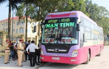 Bắt xe 46 chỗ nhồi nhét tới 71 hành khách